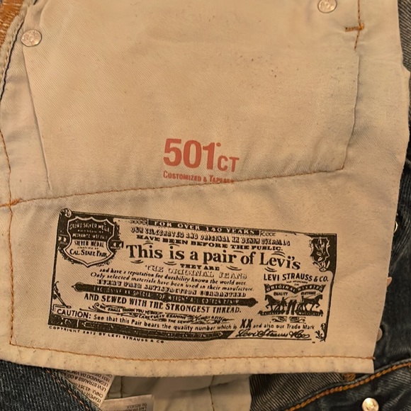 LEVI’S 501’s - Picture 9 of 9
